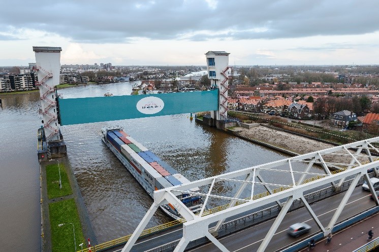 Binnenvaartschip